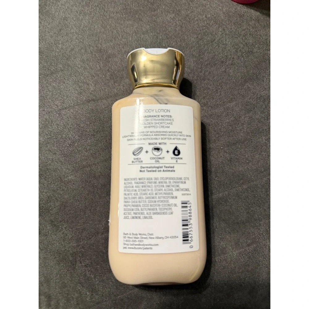 Bath & Body Works Strawberry Pound Cake Body Lotion 8oz Bake Shop 80% full - Picture 2 of 3